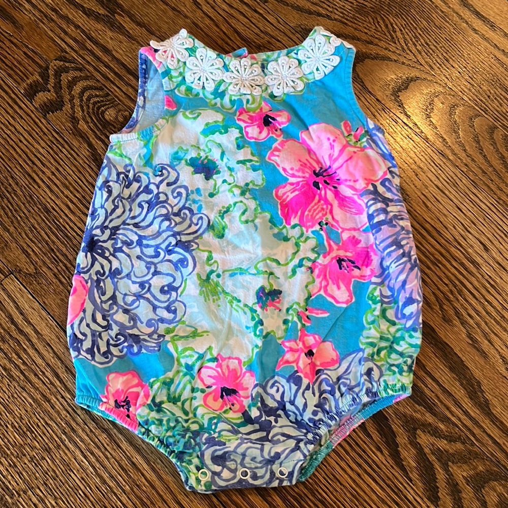 Infant Lilly Pulitzer bubble onesie, size 12-18M, blue, pink, green pattern